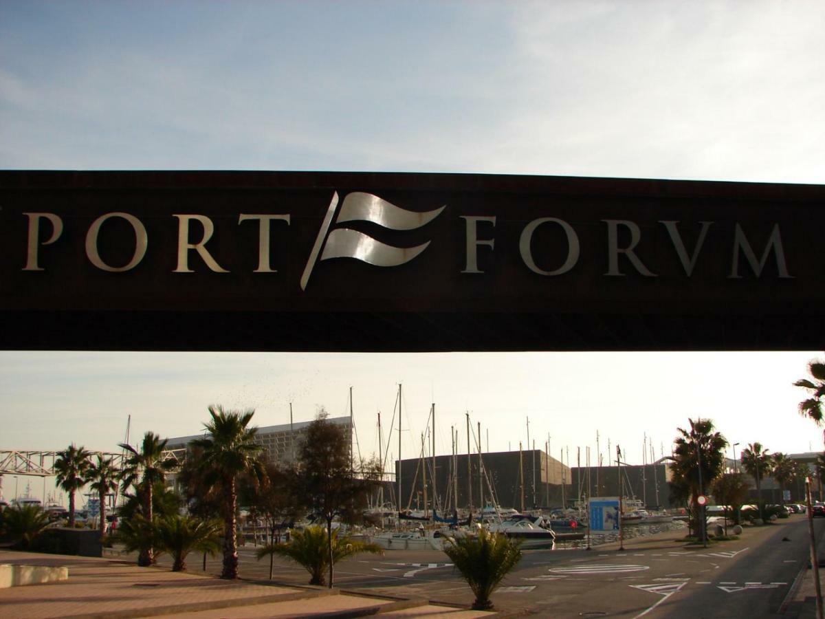 Unique - Boat In Port Forum Hotel en barco *